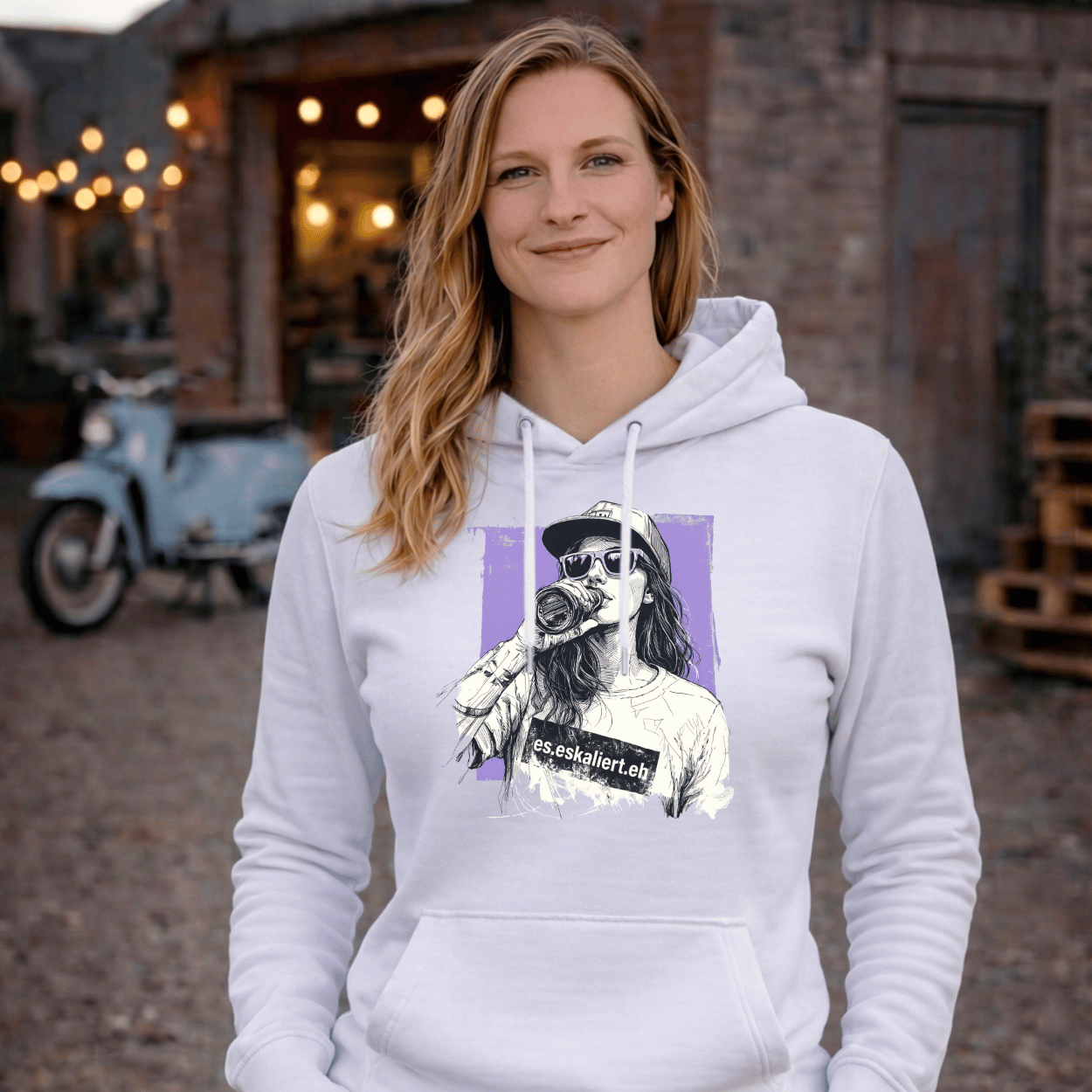 Mädels Hoodie Softstyle®. es.eskaliert.eh
