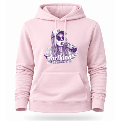 Mädels Hoodie Softstyle®. Dorfkind – es eskaliert eh.