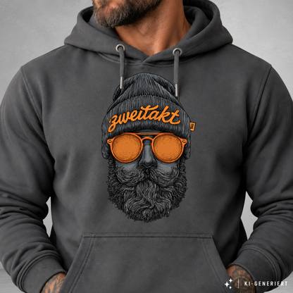 Hoodie Softstyle®. Zweitakt Nomaden – Der Vagabund.