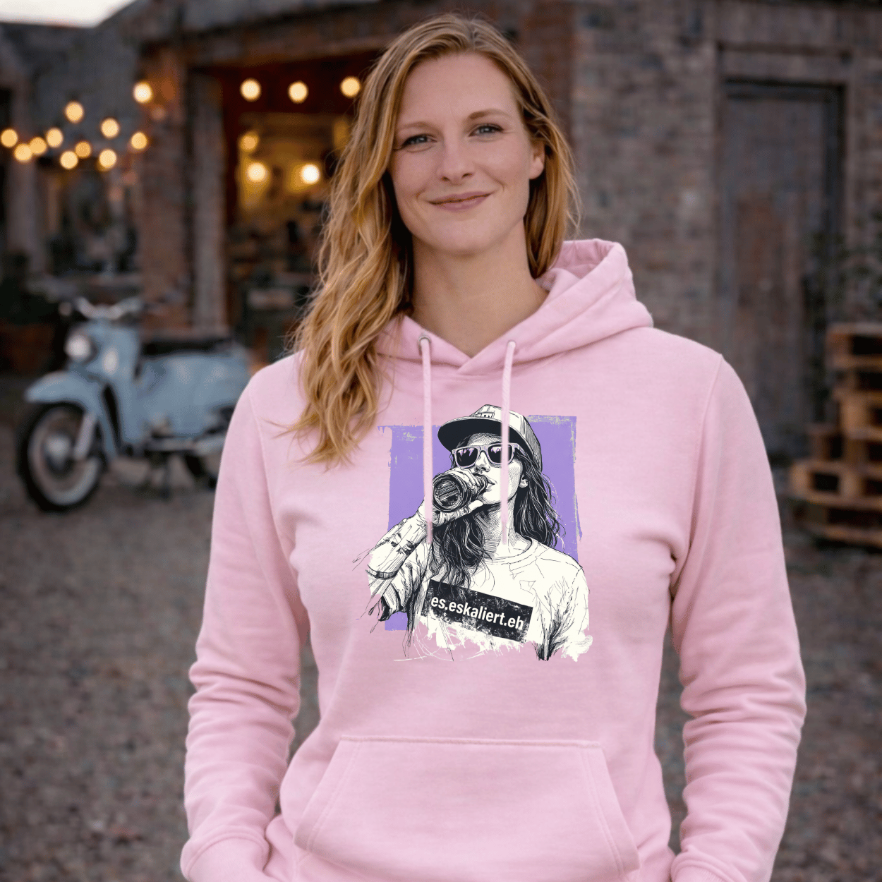 Mädels Hoodie Softstyle®. es.eskaliert.eh