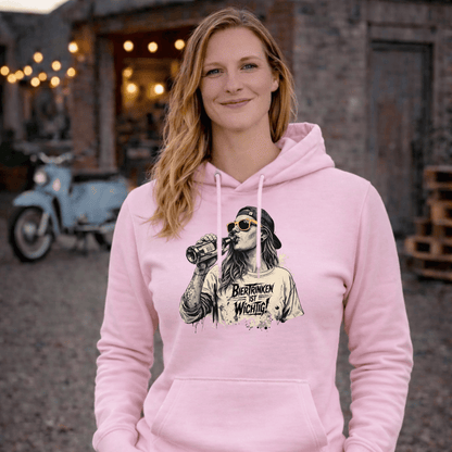 Mädels Hoodie Softstyle®. Biertrinken ist wichtig!