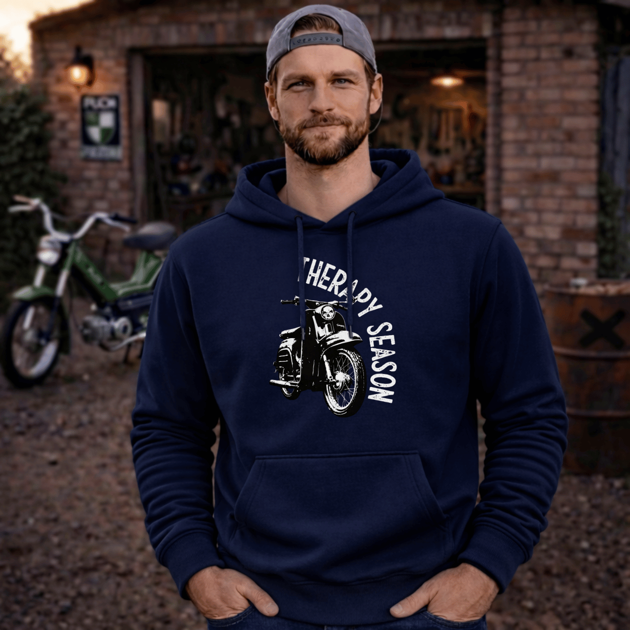 Hoodie Softstyle®. Simson Therapy Season.